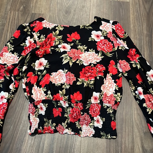 American Eagle Floral Top - Picture 2 of 5